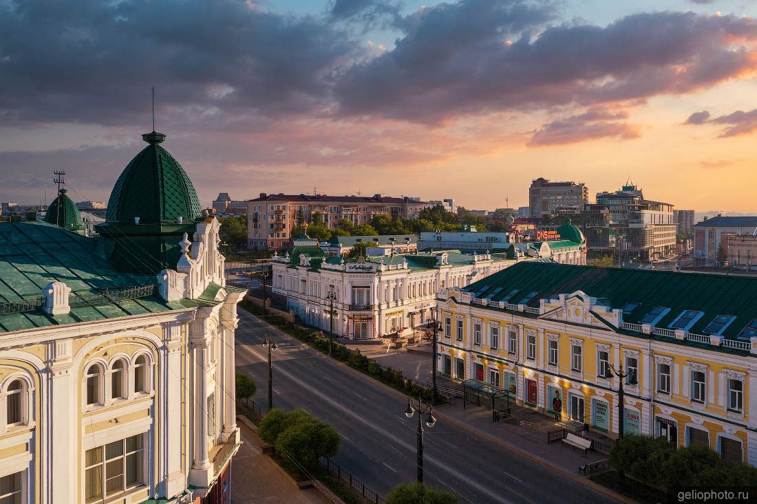 Здание ОмГМУ в Омске фото