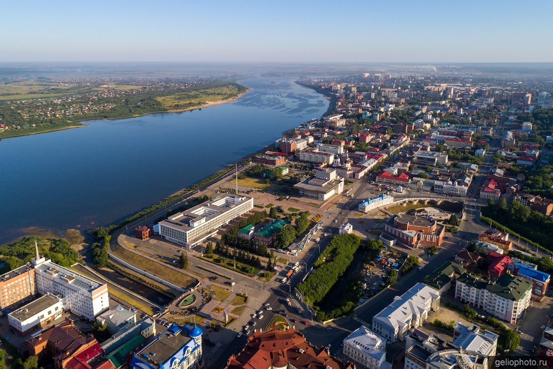 Центр летнего Томска с высоты фото