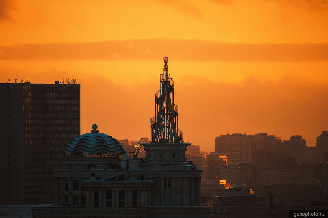 Башня Третьего Интернационала в Москве фото