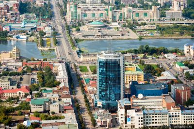 Здание Челябинск-Сити с высоты фото