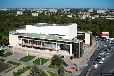 Театр Горького в Ростове-на-Дону фото