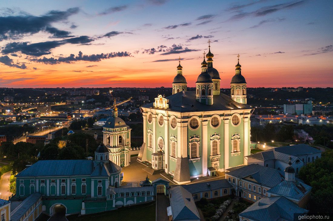 Свято-Успенский собор в Смоленске фото
