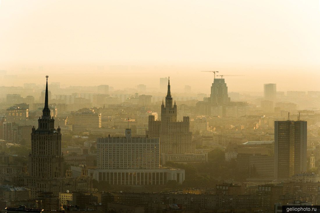 Дом Правительства РФ в Москве фото