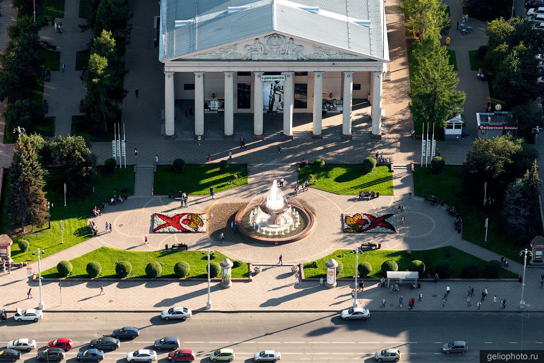 Театр драмы Луначарского в Кемерово фото