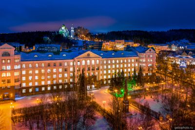 Дом правительства ХМАО-Югры фото