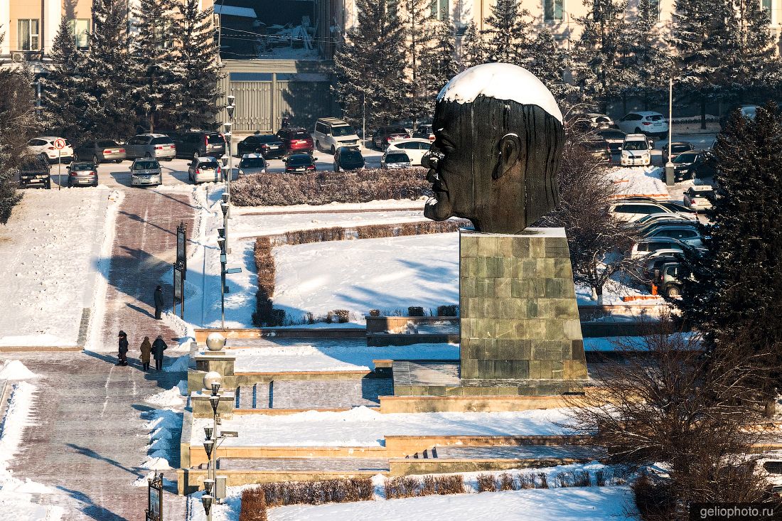 Голова Ленина в Улан-Удэ зимой фото