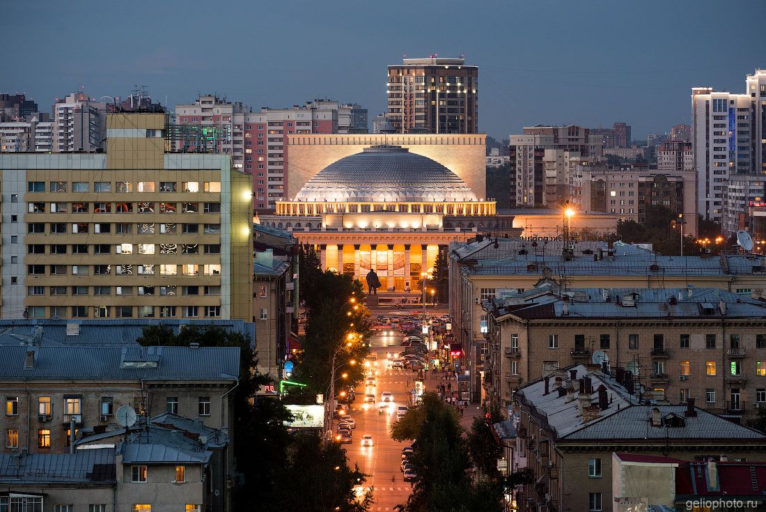 Улица Ленина в Новосибирске с высоты фото