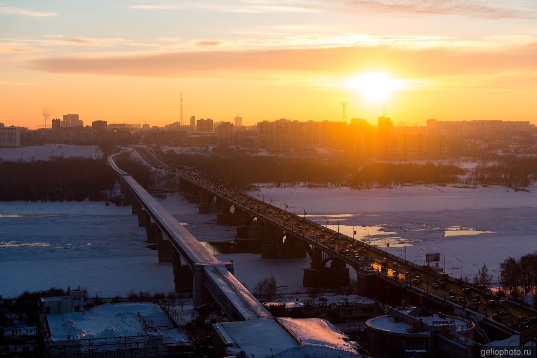 Октябрьский мост в Новосибирске зимой фото