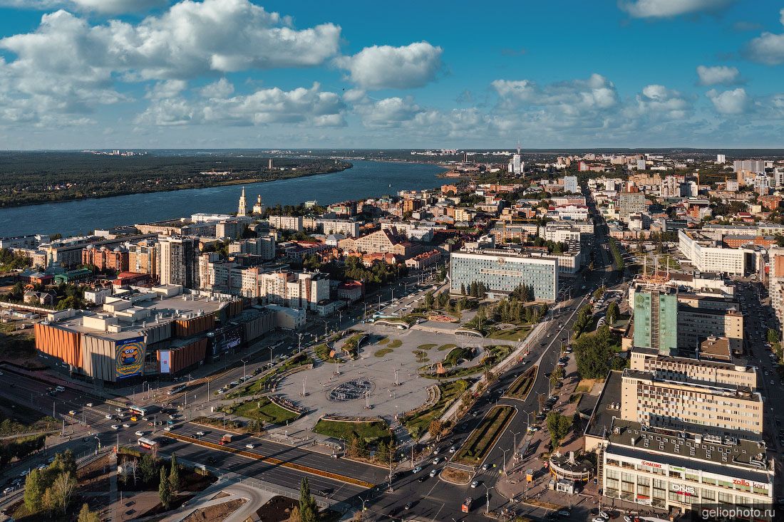 Городская эспланада Перми с высоты фото