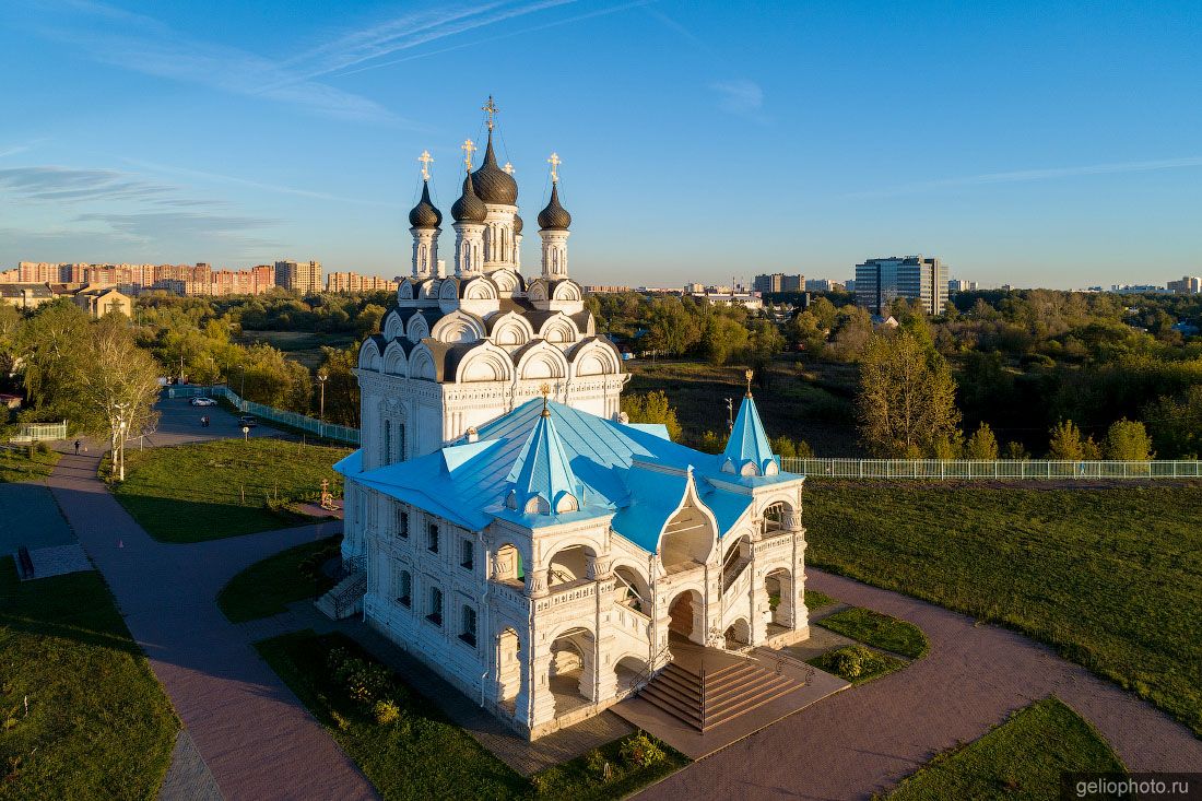 Храм Благовещения Пресвятой Богородицы в Мытищах  фото