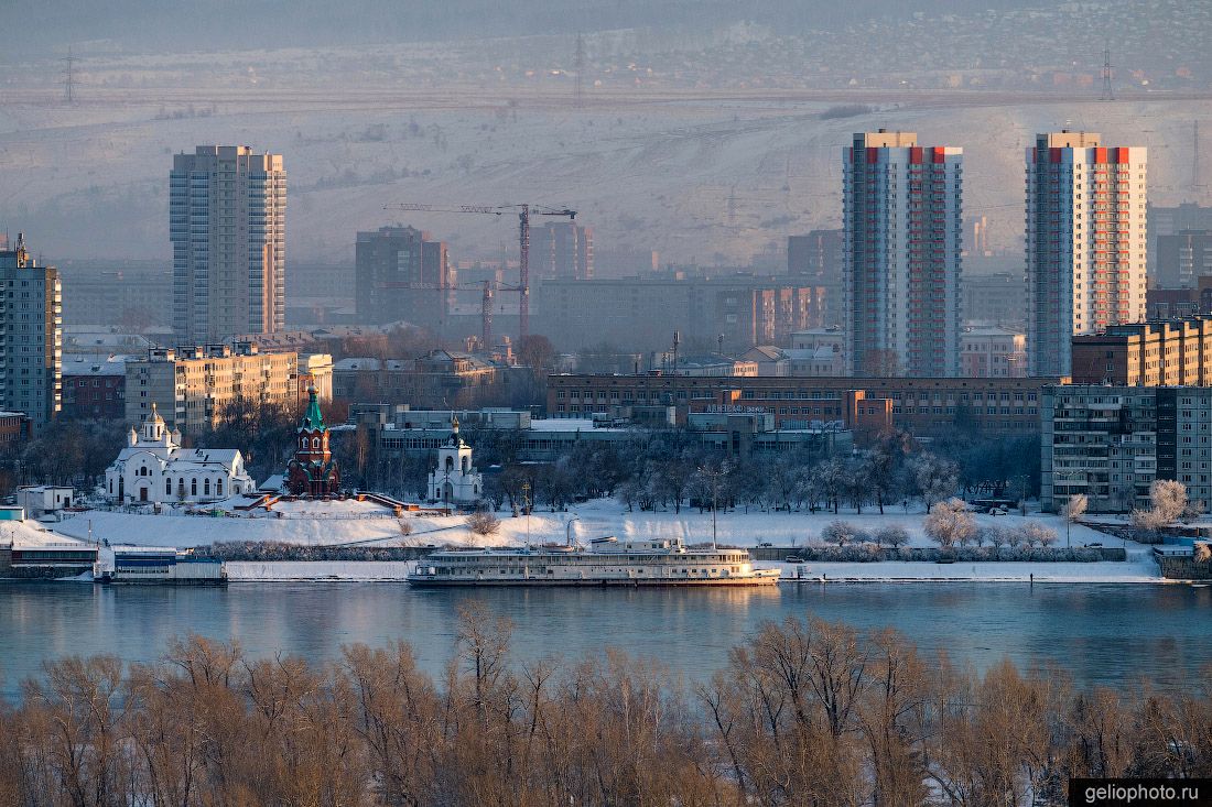 Плавучая гостиница Литва в Красноярске фото