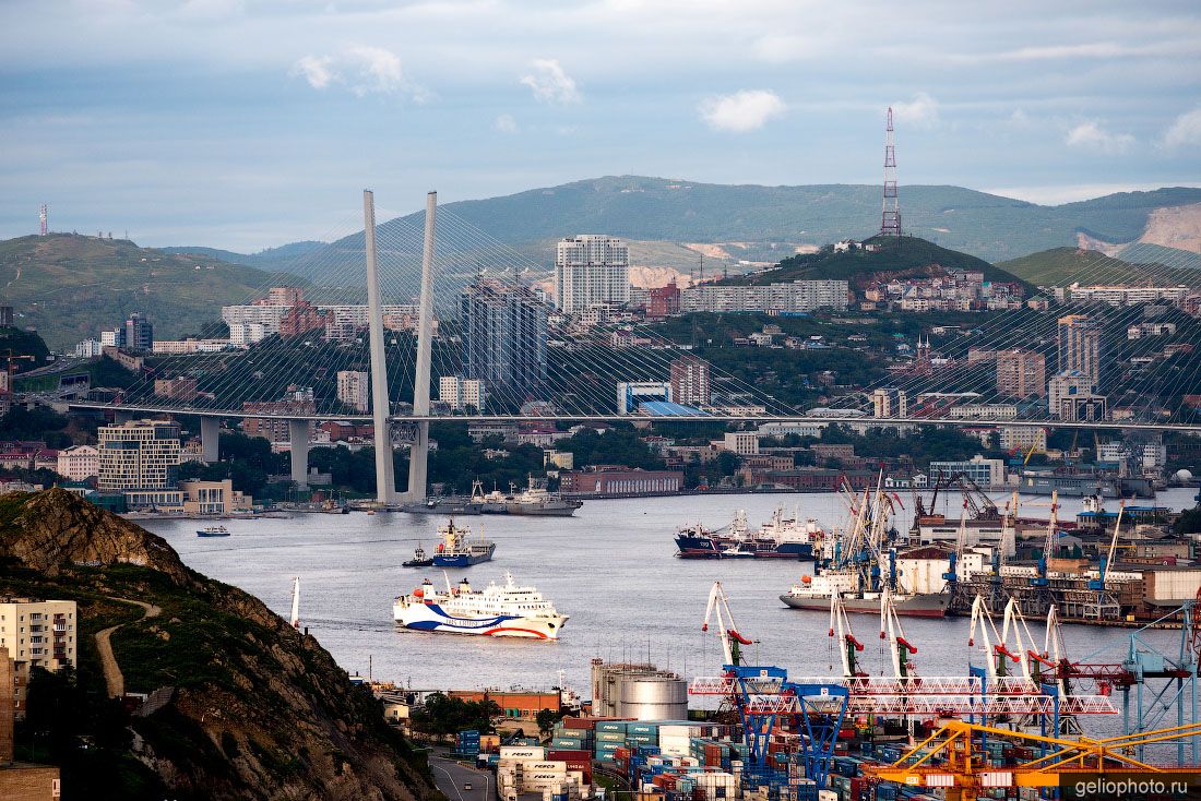 Золотой мост во Владивостоке фото