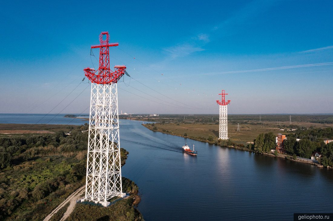 Калининградская опора ЛЭП в виде якоря фото