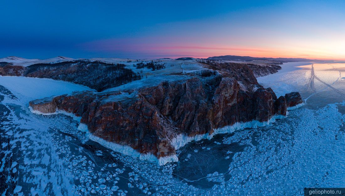 Мыс Саган-Хушун на Байкале фото