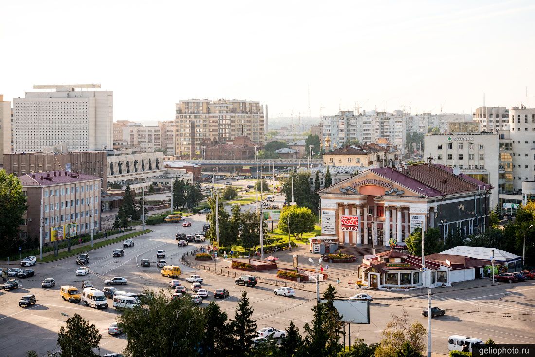 Кинотеатр Маяковский в Омске фото