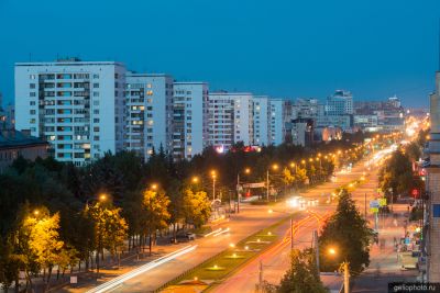 Проспект Ленина в Челябинске вечером фото