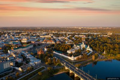 Богоявленская площадь в Ярославле фото