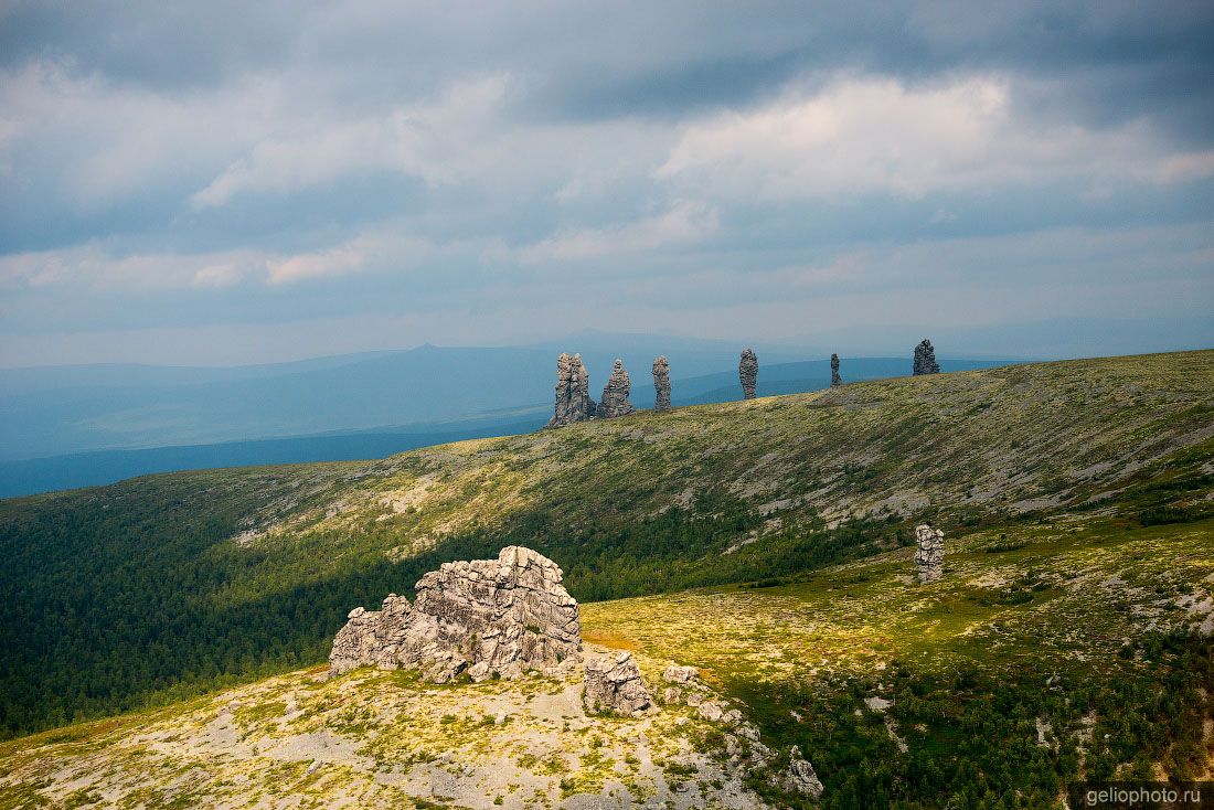 Мансийские болваны Маньпупунёр на Урале фото