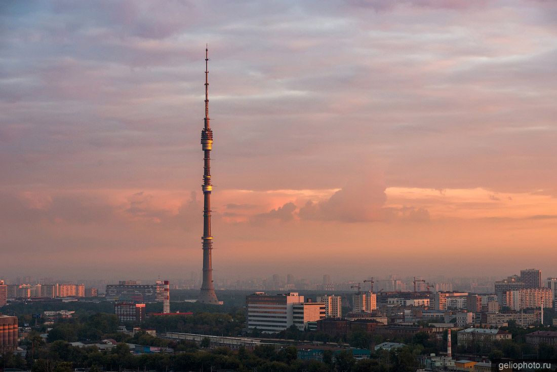 Останкинская телебашня в Москве фото