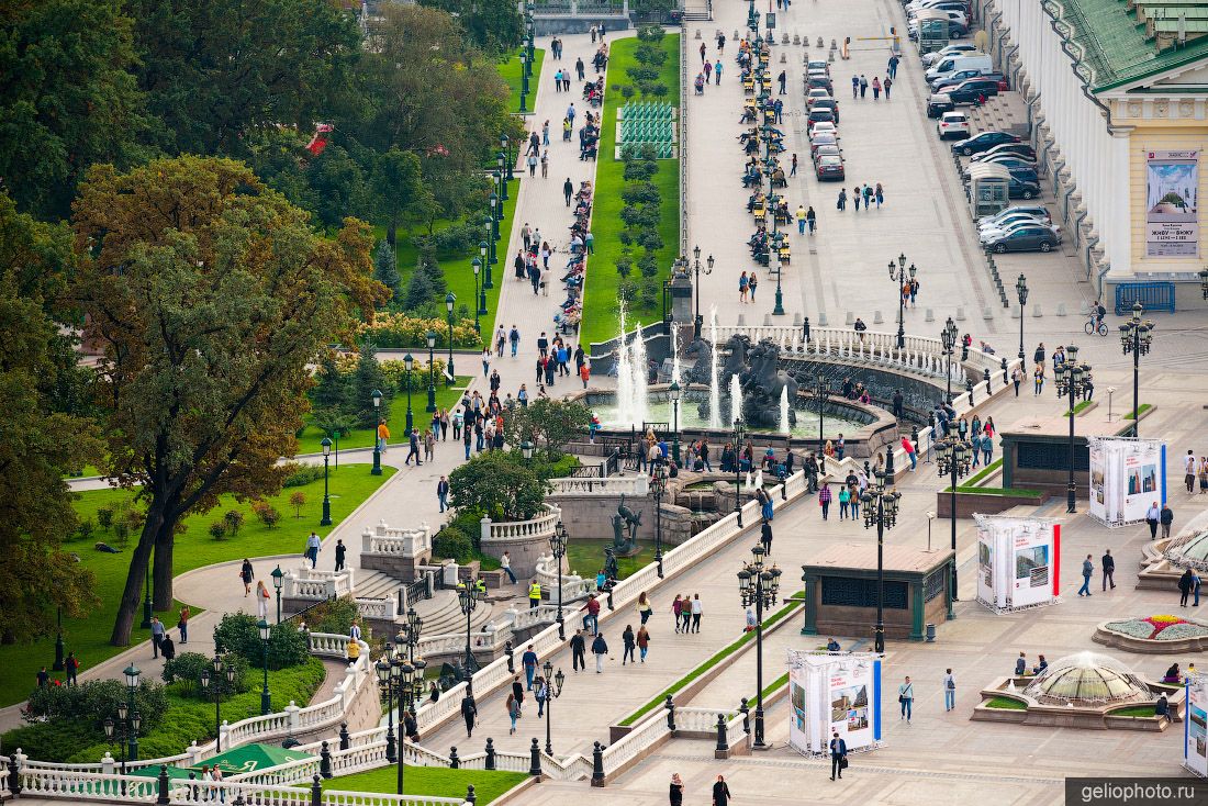 Александровский сад в Москве фото