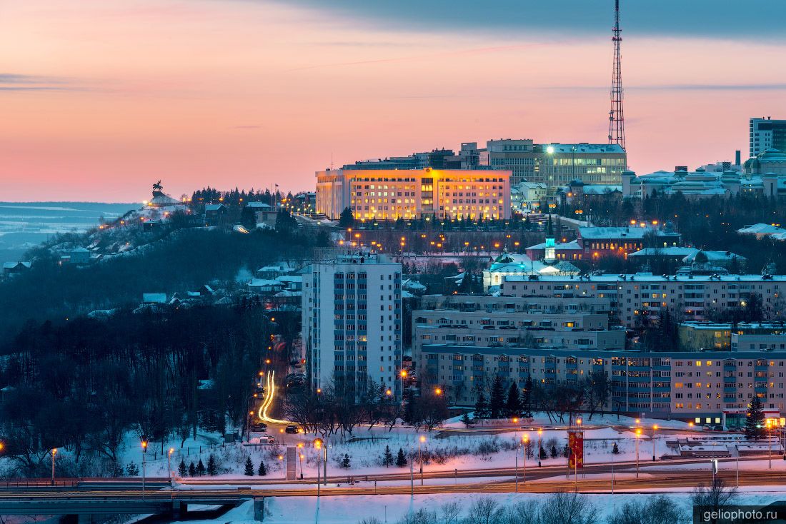 Проспект Салавата Юлаева в Уфе фото