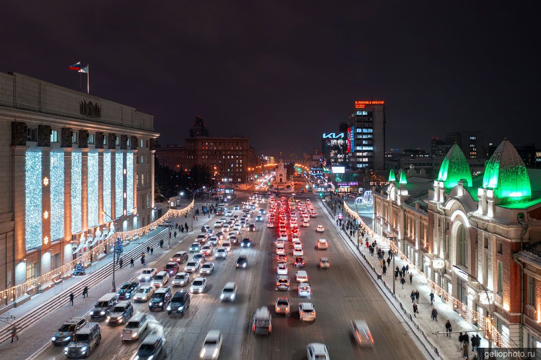 Красный проспект в Новосибирске ночью фото