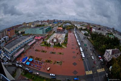Площадь Единства и Согласия в Тюмени фото