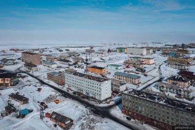 Улица Воронина на Диксоне зимой с высоты фото