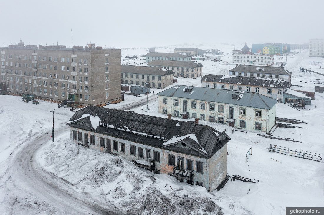 Жилые дома Диксона зимой фото