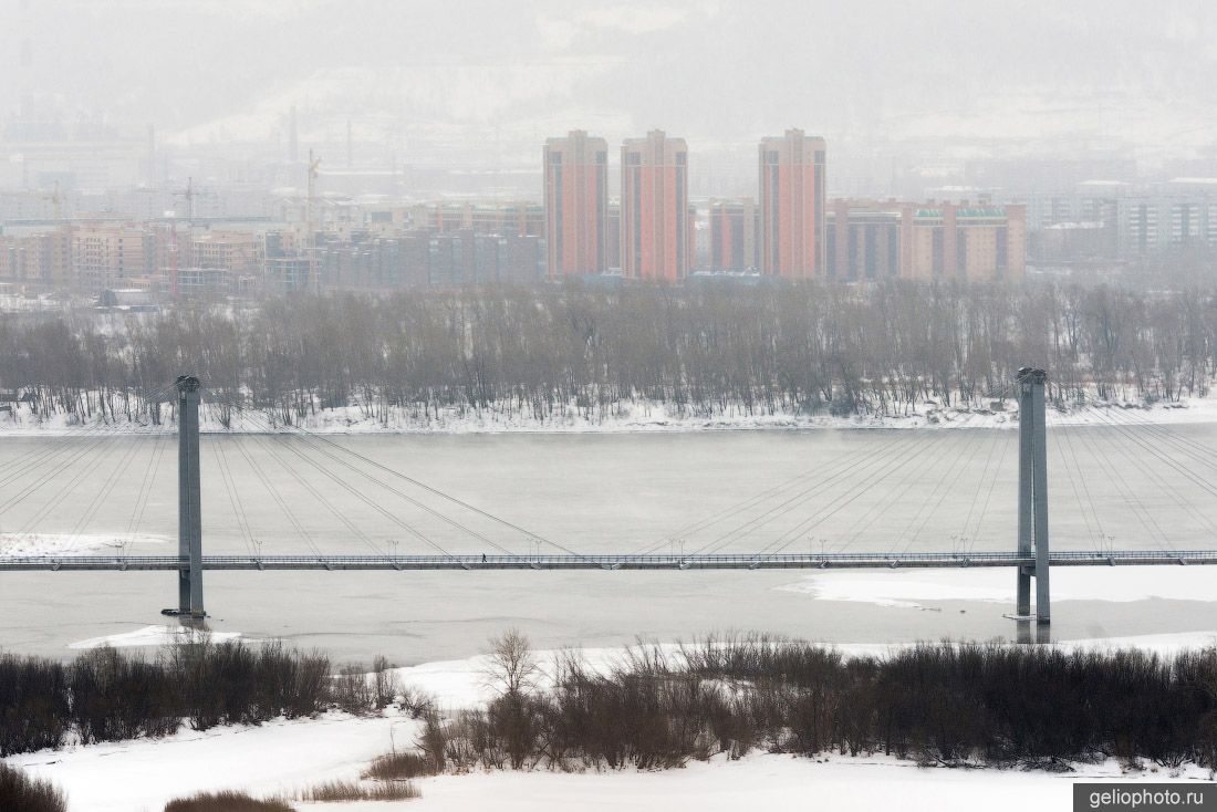 Виноградовский мост в Красноярске зимой фото