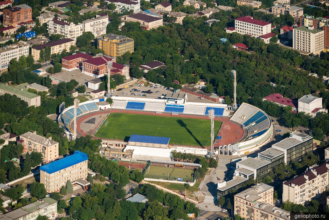 Стадион Центральный в Новороссийске с высоты фото