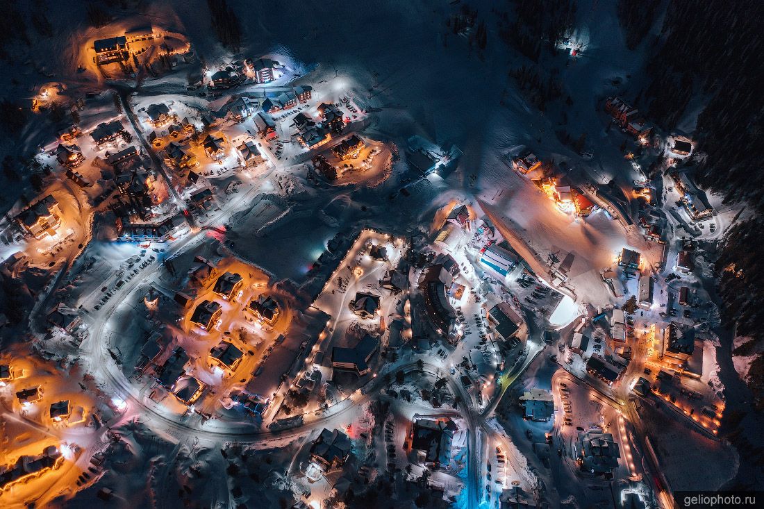 Ночной Шерегеш вид сверху фото