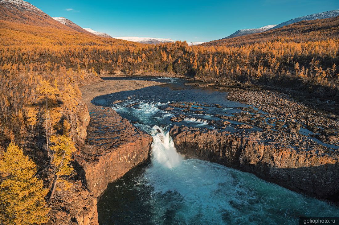 Водопад на реке Моя-Ачин на плато Путорана фото