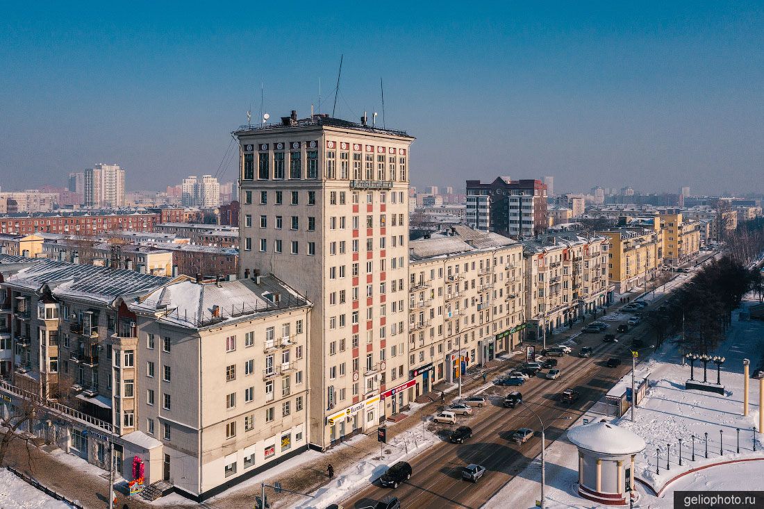 Первый сибирский небоскрёб на улице Кирова в Новокузнецке фото