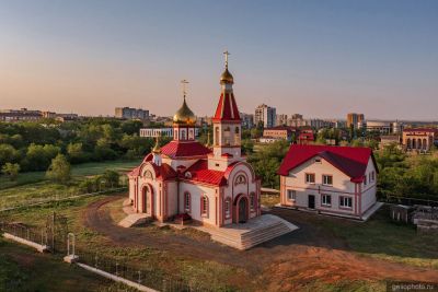Церковь Козмы и Домиана в Оренбурге фото