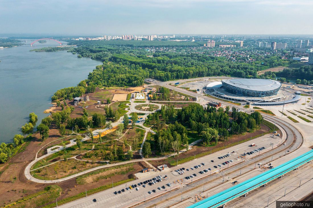 Парк Арена в Новосибирске летом фото