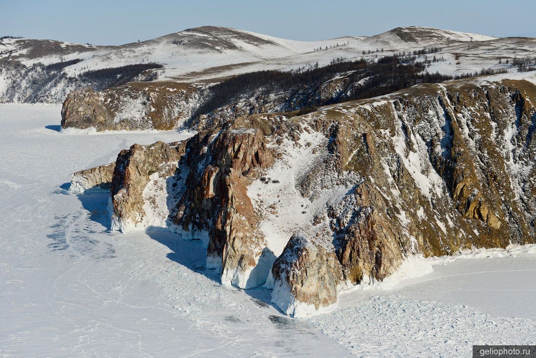 Мыс Саган-Хушун на Байкале фото