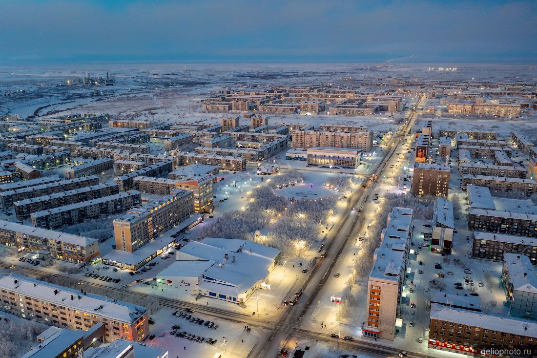 Торговый центр Каскад с высоты в Воркуте фото