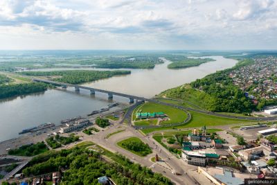 Площадь Баварина в Барнауле с высоты фото