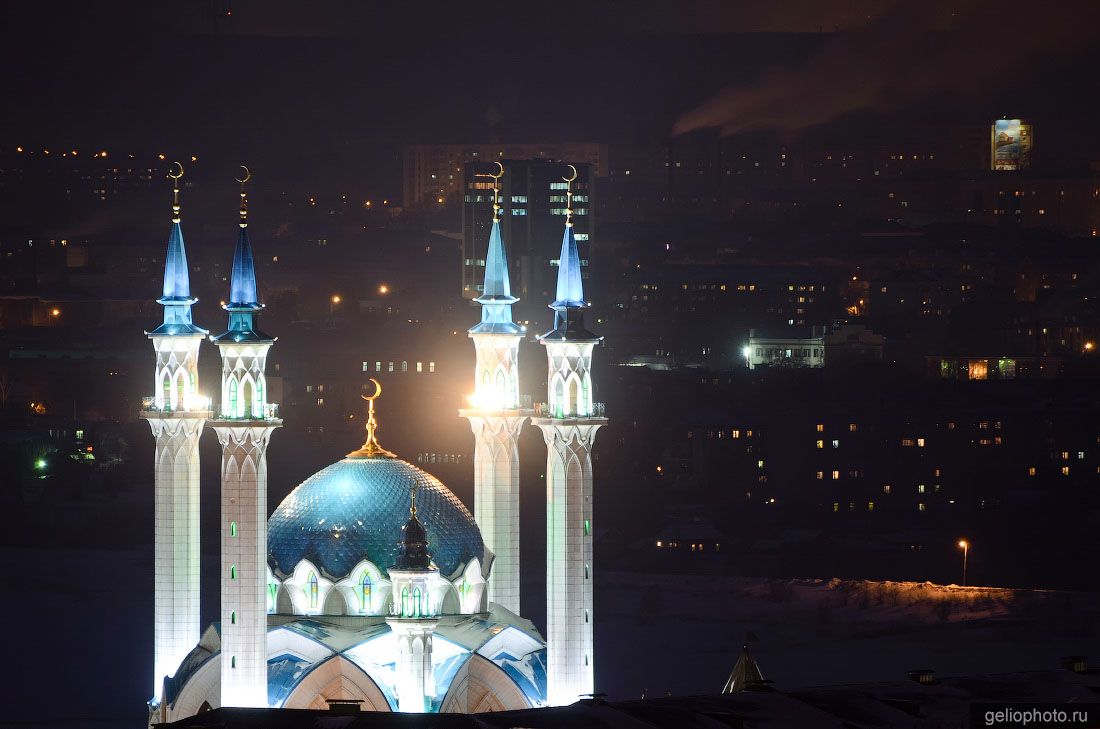 Мечеть Кул-Шариф в Казани ночью фото