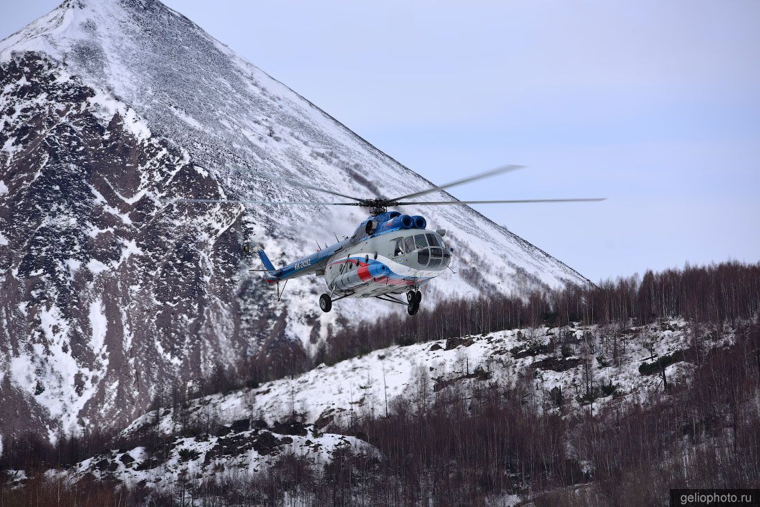 Вертолёт Ми-8 на Камчатке фото