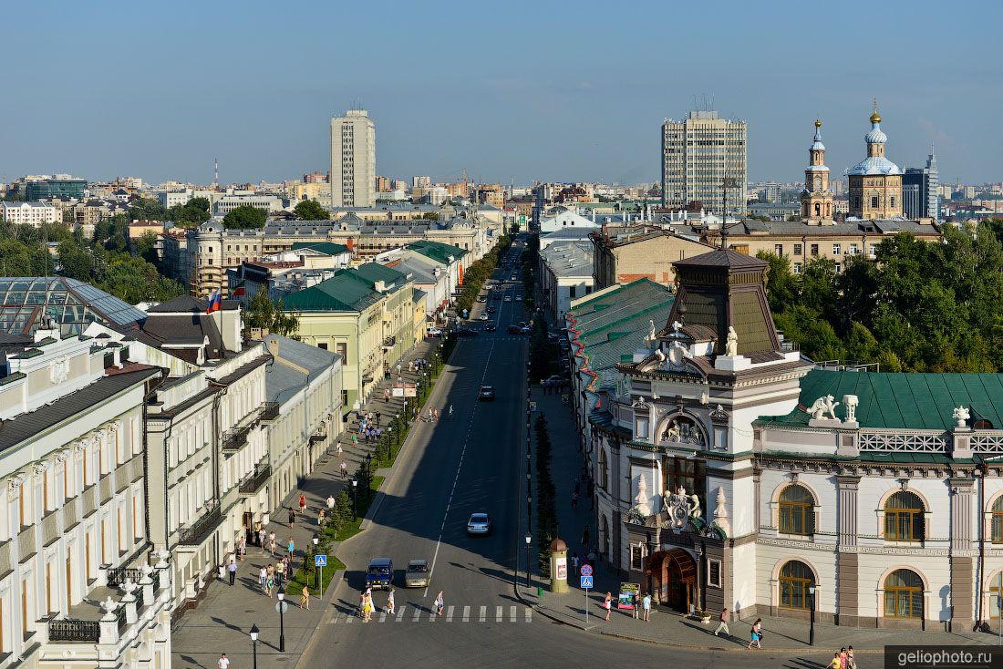 Кремлёвская улица в Казани фото