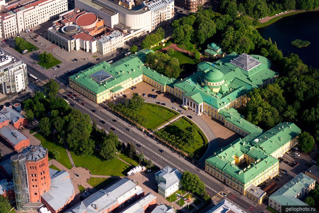 Таврический дворец с высоты фото