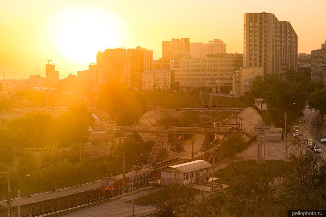 Электричка в Новосибирске фото