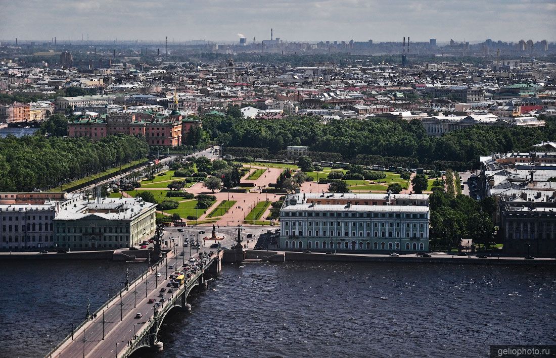 Марсово поле в Санкт-Петербурге с высоты фото