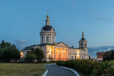 Михаило-Архангельский храм в Коломне фото