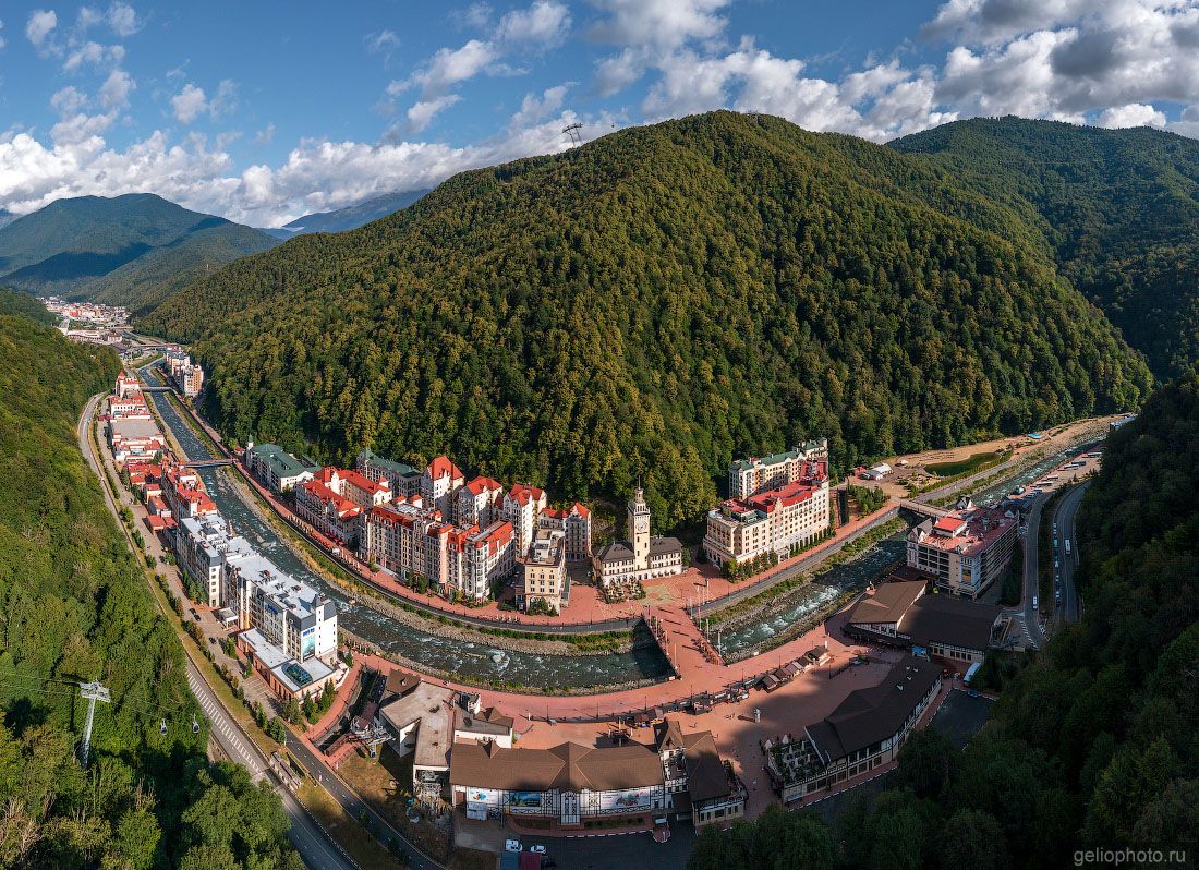 Летняя Роза Хутор с высоты фото