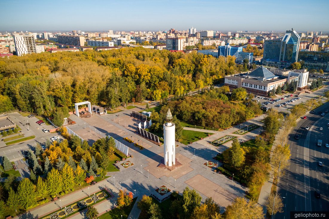 Площадь Памяти в Тюмени фото