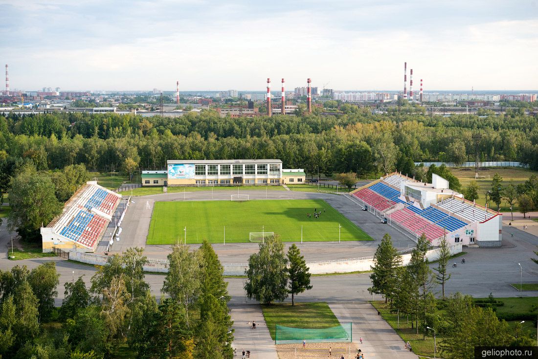 Стадион Красная звезда в Омске фото