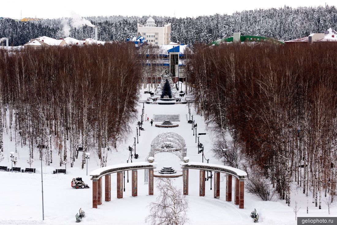 Парк Лосева в Ханты-Мансийске фото